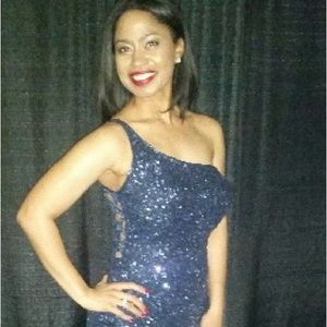 Meet your Posher, Courtney